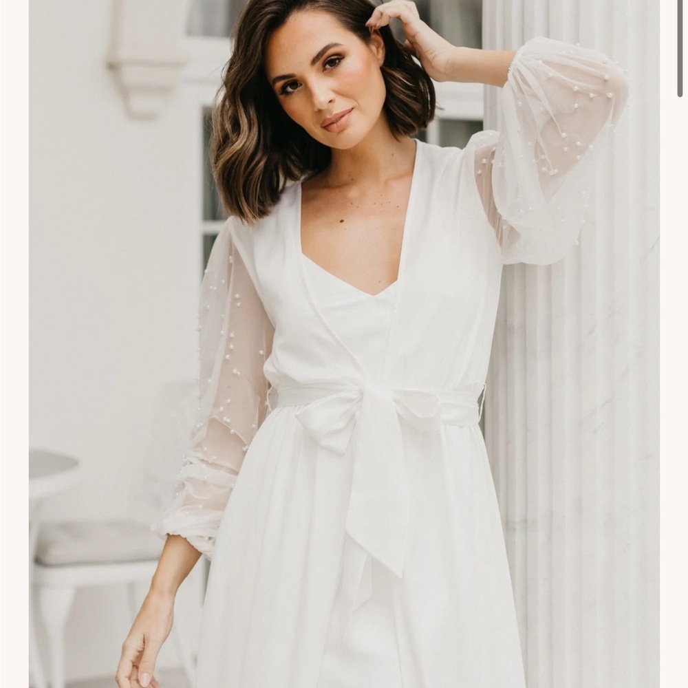 Le Rose Stories: Sophia Pearl Sleeve Maxi Robe (Includes Slip) Size Medium -NWT!